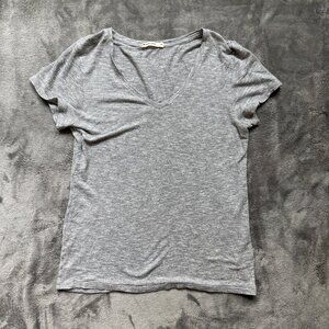 Marine Layer Women's Classic V-Neck Tee in Mid Heather Grey Size Medium